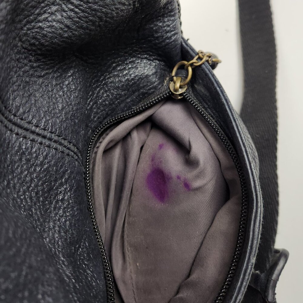 The Sak Iris Leather Crossbody Purse Black - Picture 9 of 15